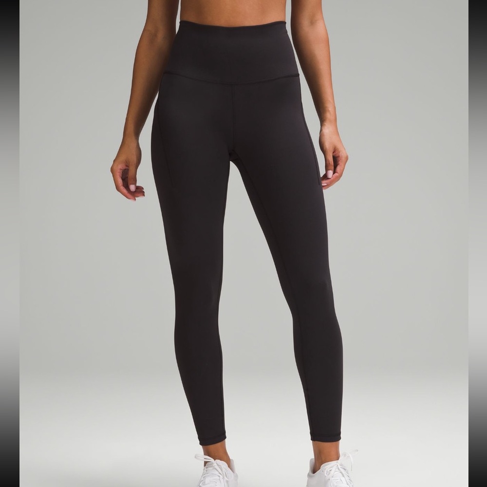 Lululemon Wonder Train High-Rise Tight with pockets 25”